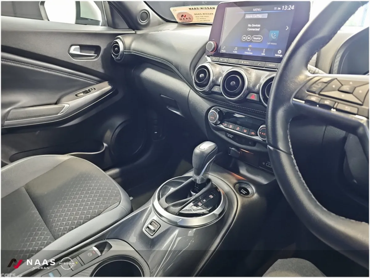 Nissan Juke MPV, Petrol, 2023, Red