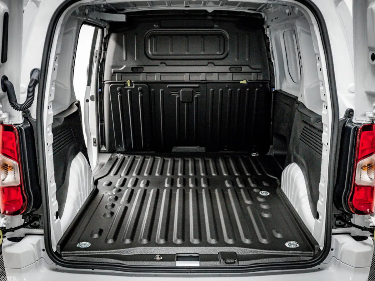 Citroen Berlingo Van, Diesel, 2026, White