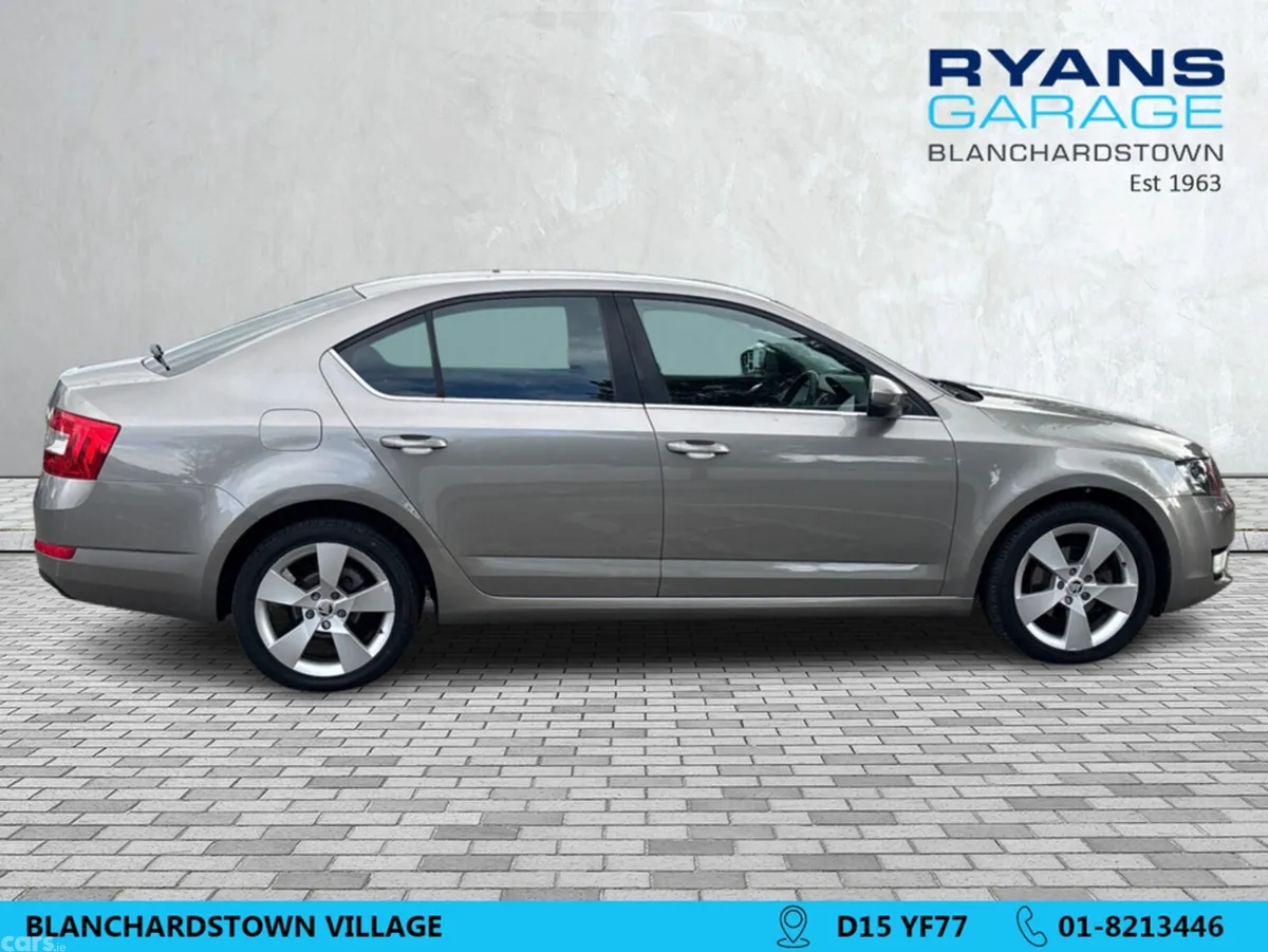 Skoda Octavia Hatchback, Diesel, 2015, Beige