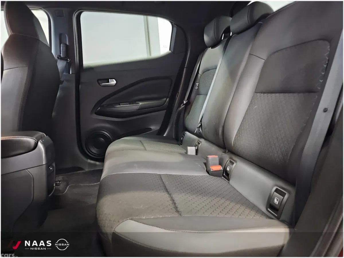 Nissan Juke MPV, Petrol, 2023, Red