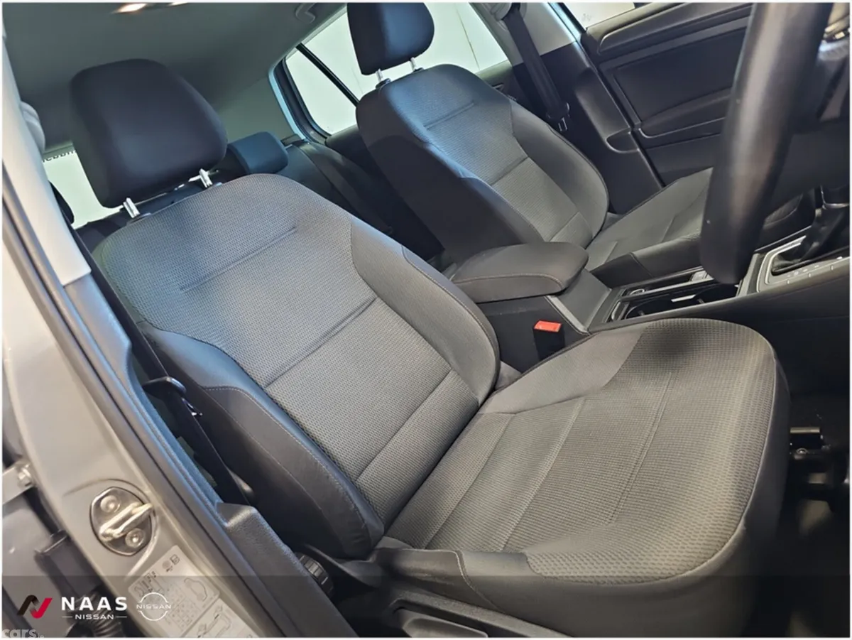 Volkswagen Golf Hatchback, Petrol, 2018, Grey