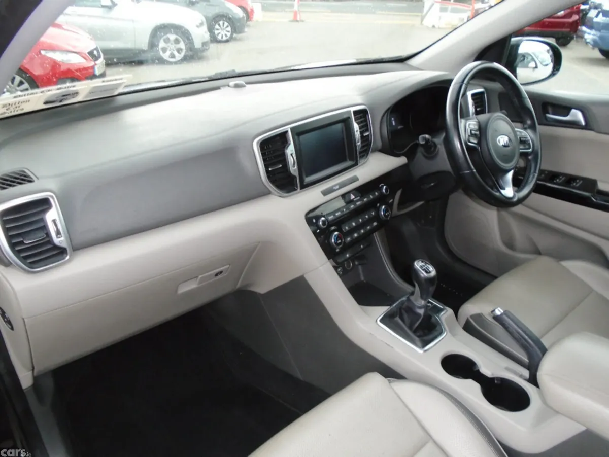 Kia Sportage MPV, Diesel, 2018, Black