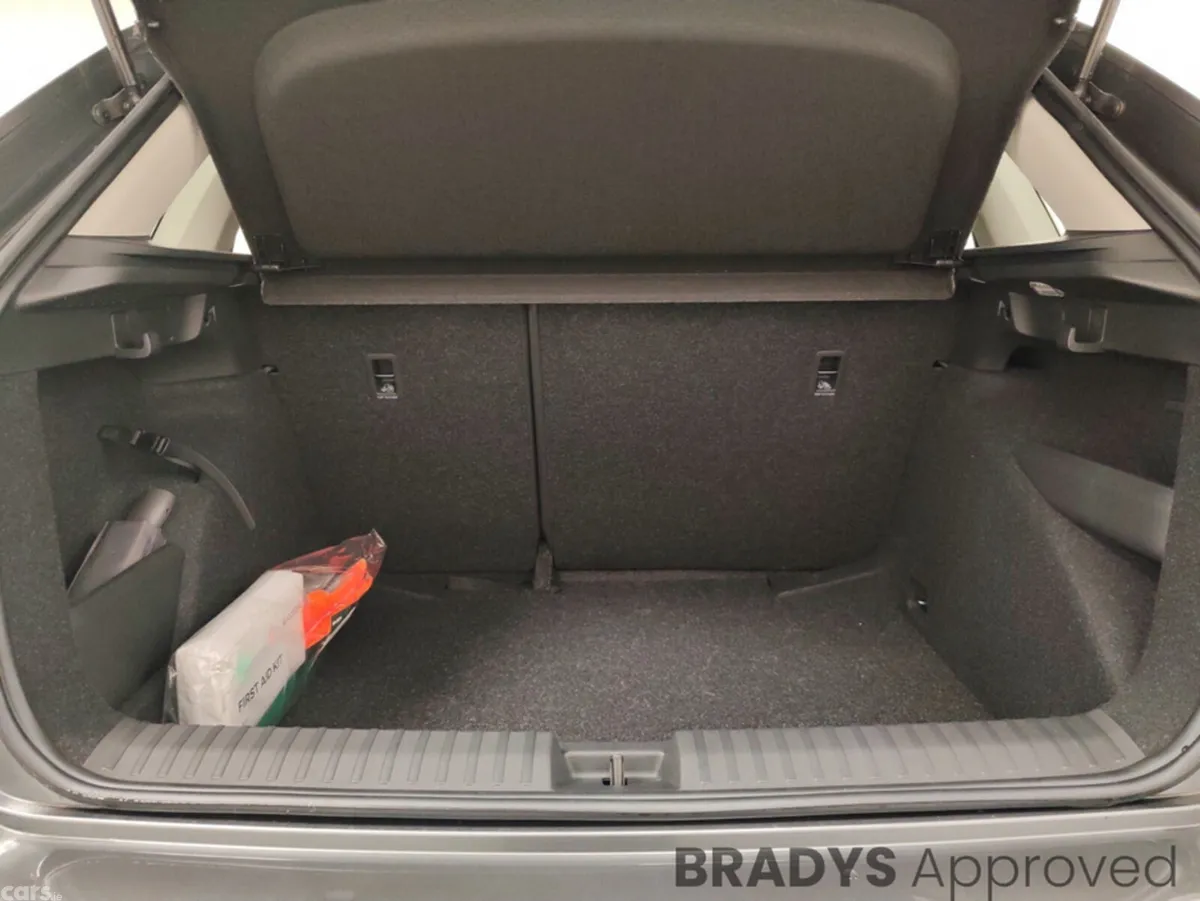Skoda Kamiq Hatchback, Petrol, 2026, Grey