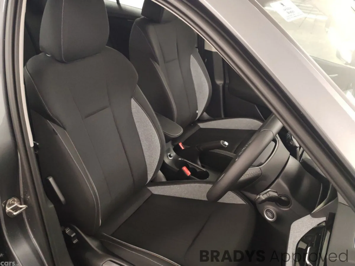 Skoda Kamiq Hatchback, Petrol, 2026, Grey