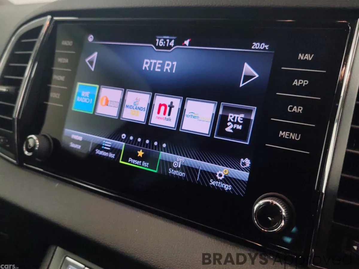 Skoda Karoq SUV, Diesel, 2023, Blue