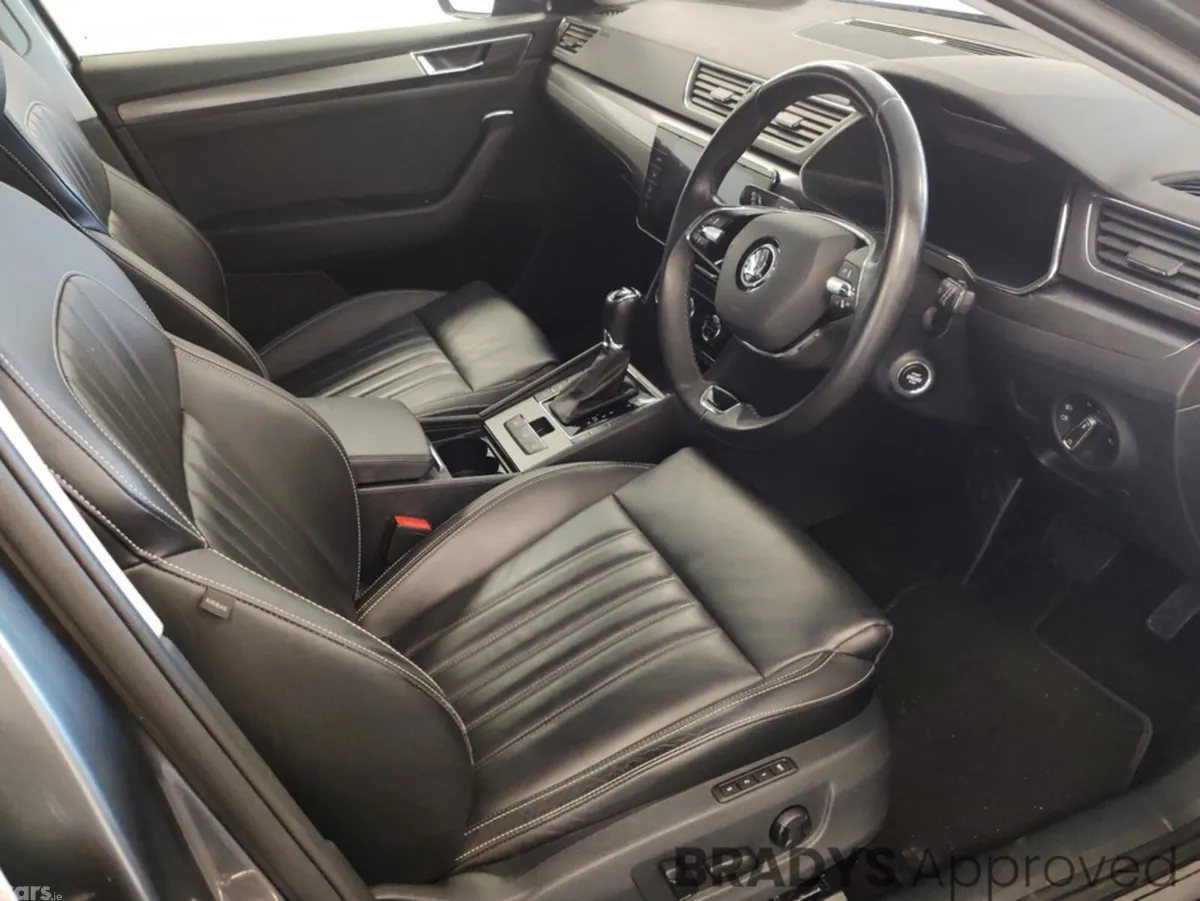 Skoda Superb Estate, Diesel, 2023, Grey