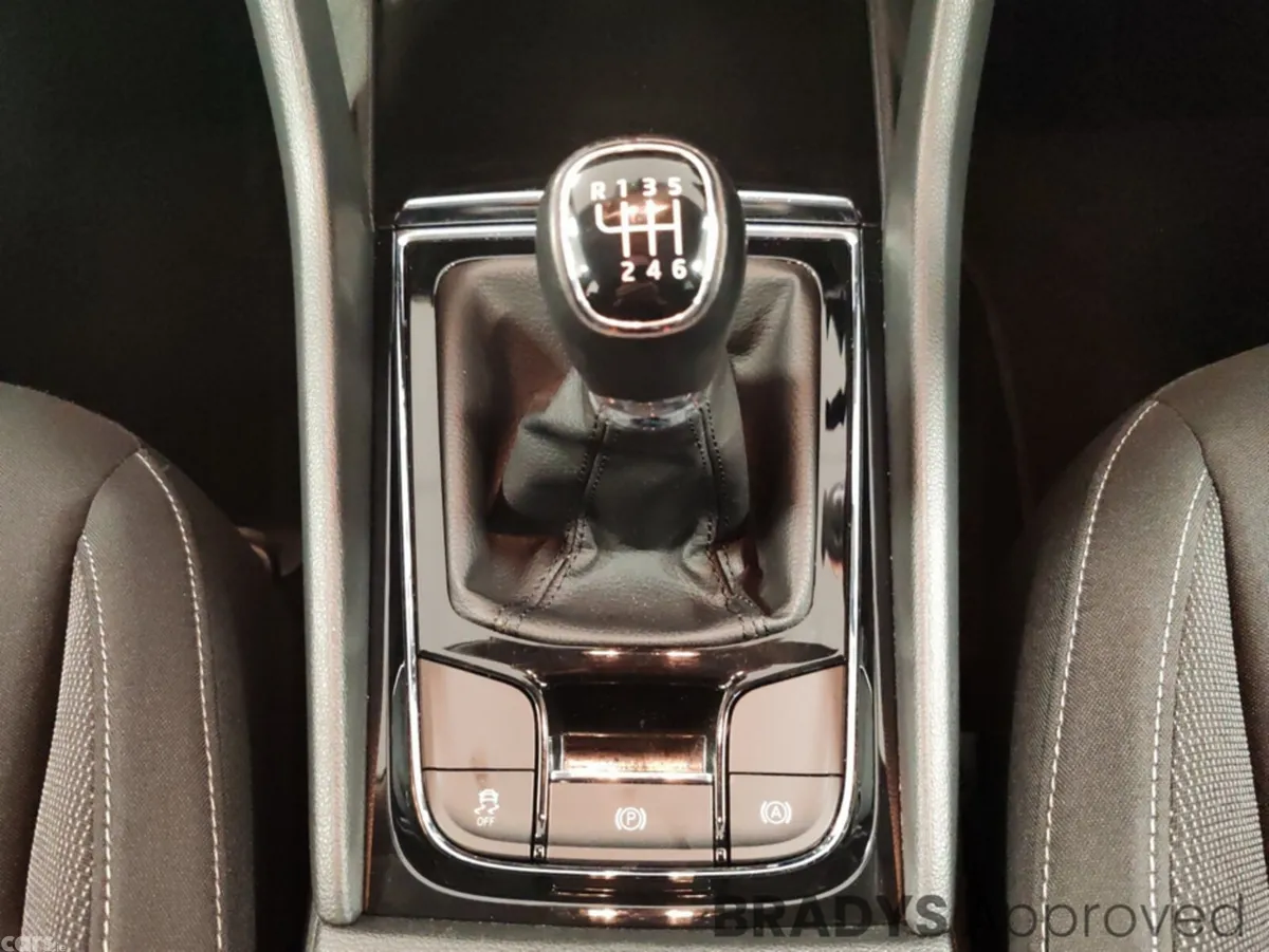 Skoda Karoq SUV, Diesel, 2023, Blue