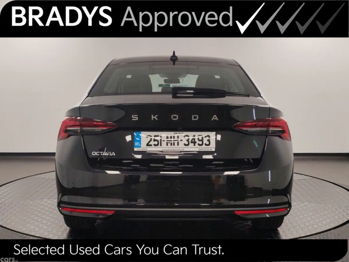 Skoda Octavia Hatchback, Diesel, 2025, Black