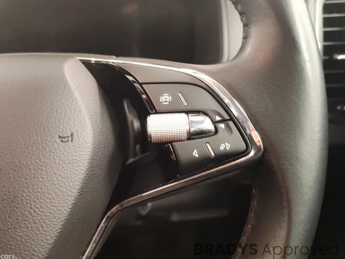 Skoda Karoq SUV, Diesel, 2023, Blue