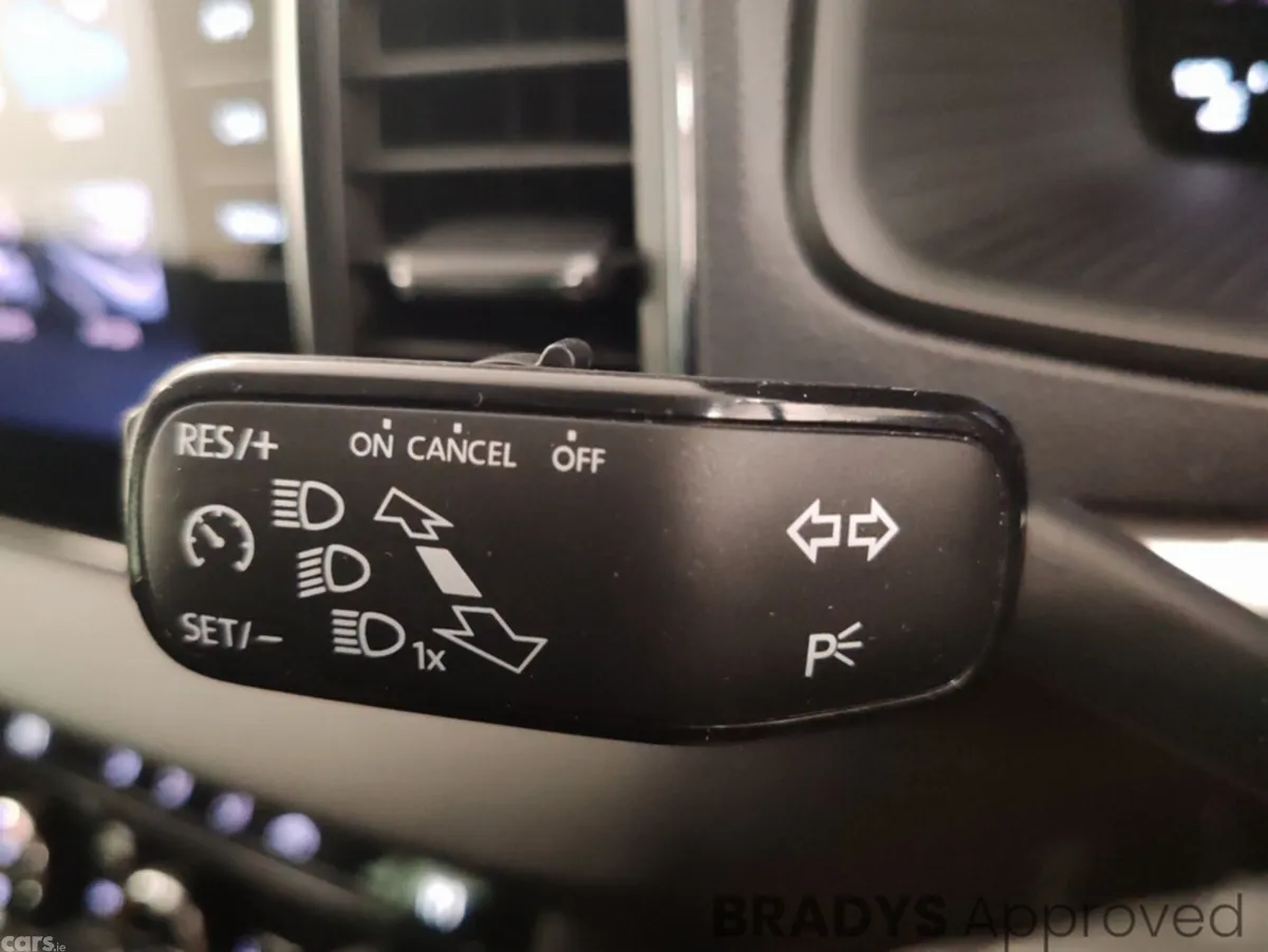 Skoda Karoq SUV, Diesel, 2023, Blue
