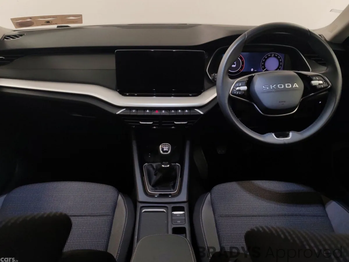 Skoda Octavia Hatchback, Diesel, 2025, Black