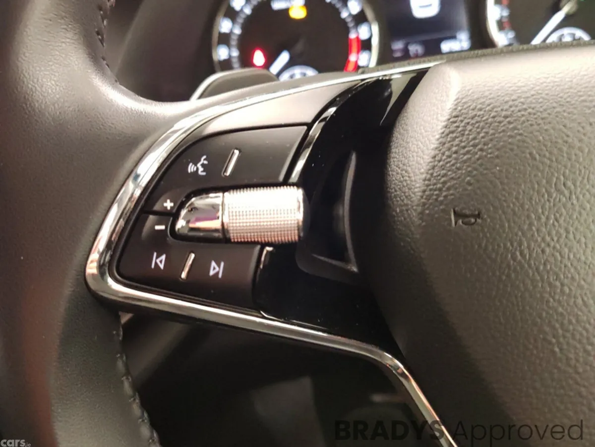 Skoda Octavia Estate, Diesel, 2023, Blue