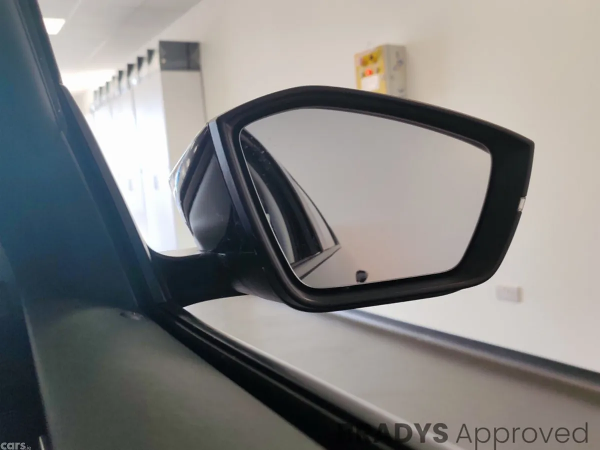 Skoda Octavia Hatchback, Diesel, 2025, Black
