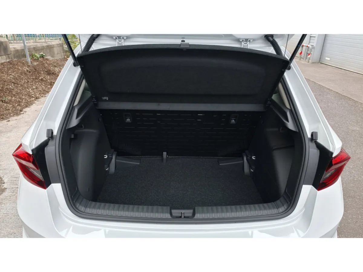 Skoda Fabia Hatchback, Unknown, 2026, White