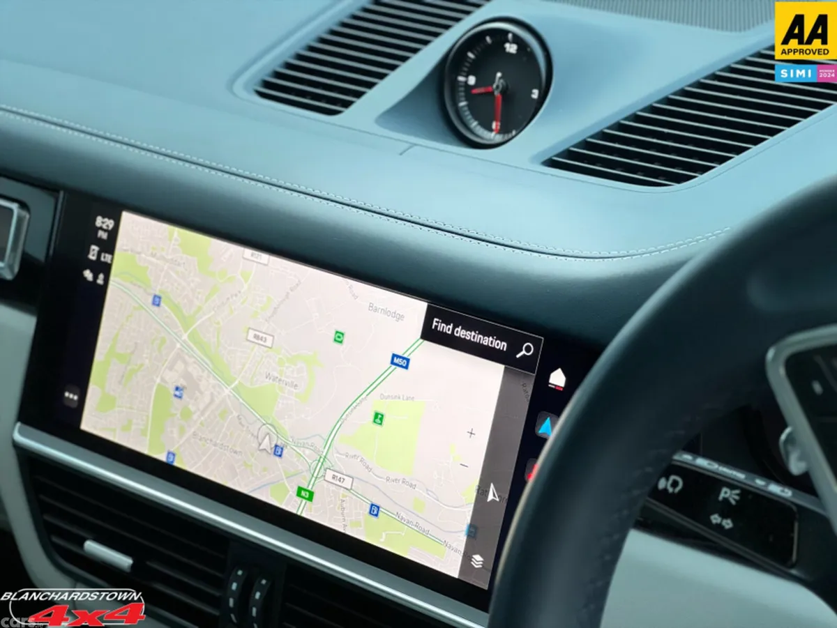 Porsche Cayenne MPV, Petrol Plug-in Hybrid, 2023, White