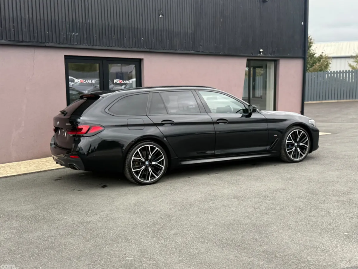 BMW 5-Series Estate, Diesel Hybrid, 2023, Black