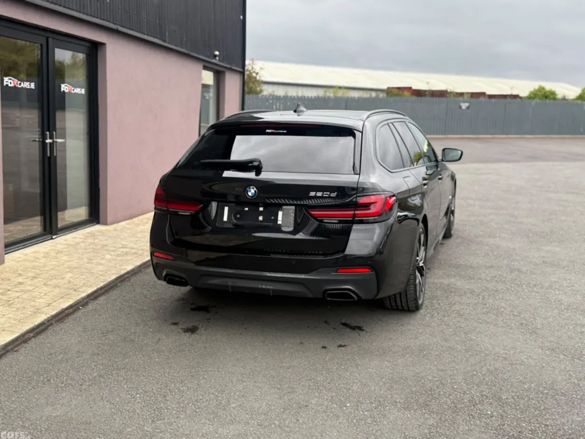 BMW 5-Series Estate, Diesel Hybrid, 2023, Black