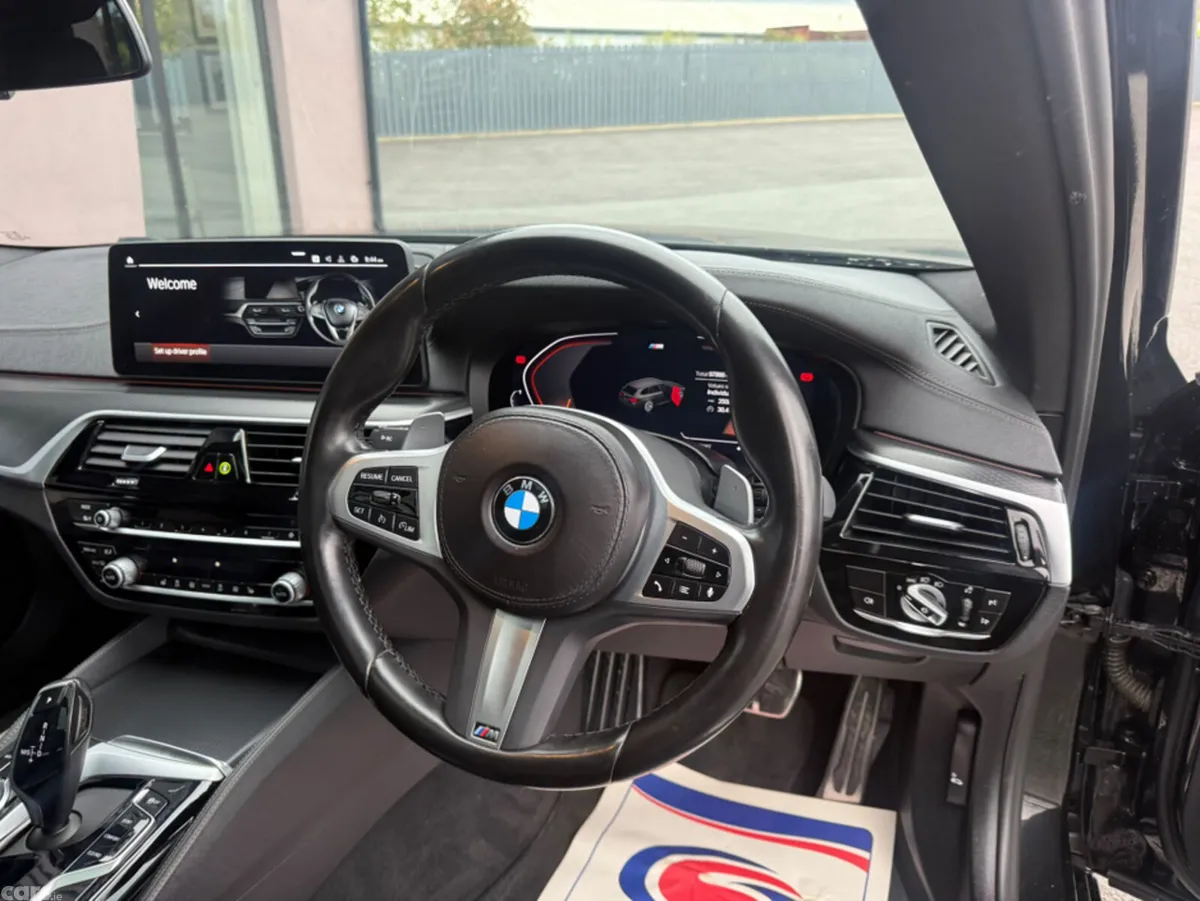 BMW 5-Series Estate, Diesel Hybrid, 2023, Black