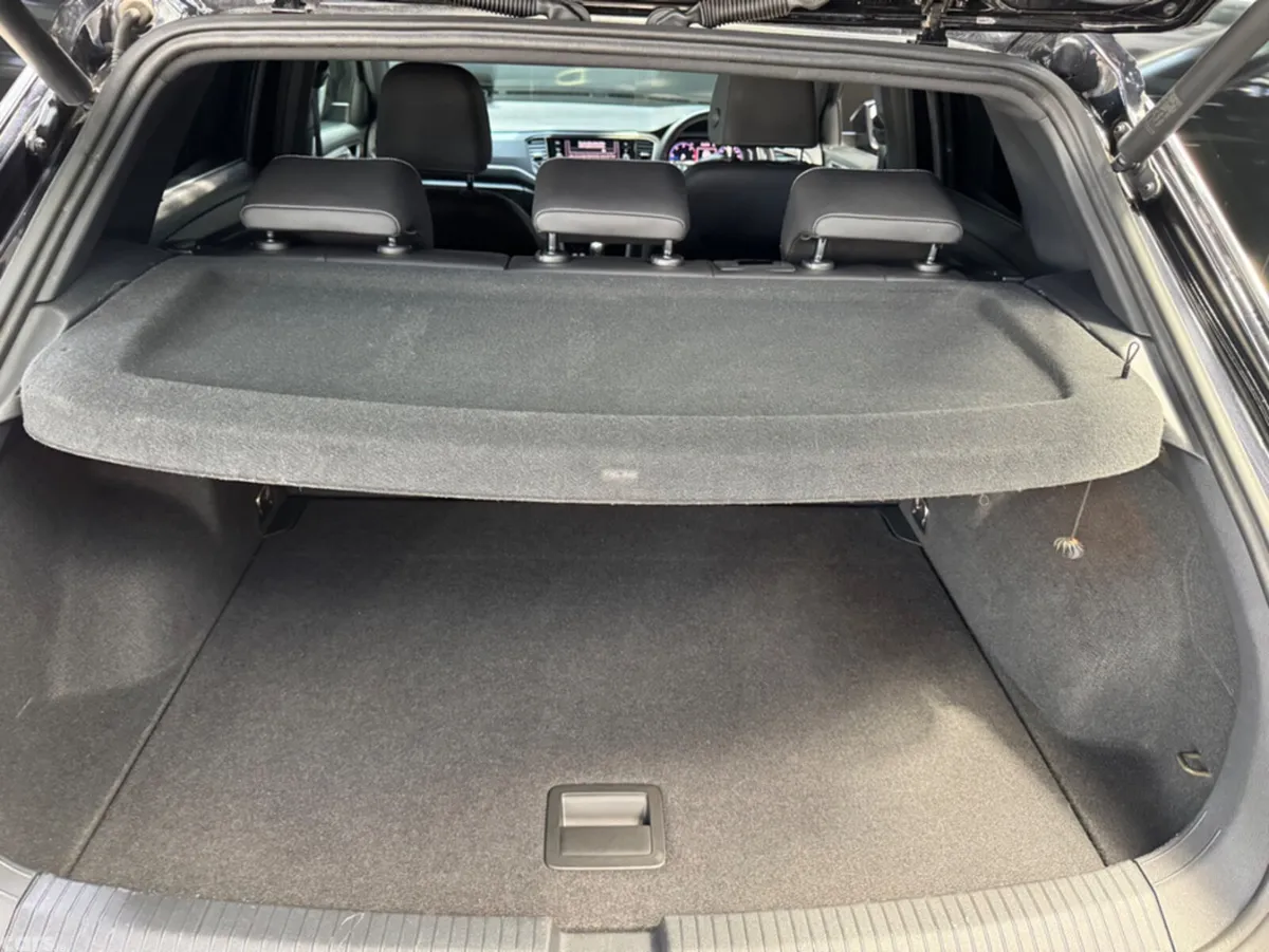 Volkswagen T-Roc SUV, Diesel, 2021, Black