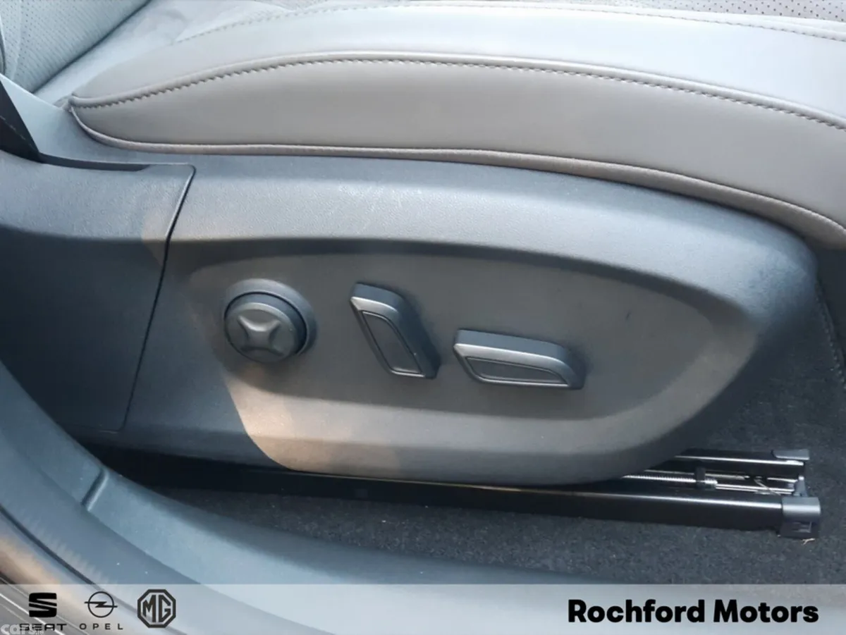 MG MGS6 Hatchback, Electric, 2026, Black