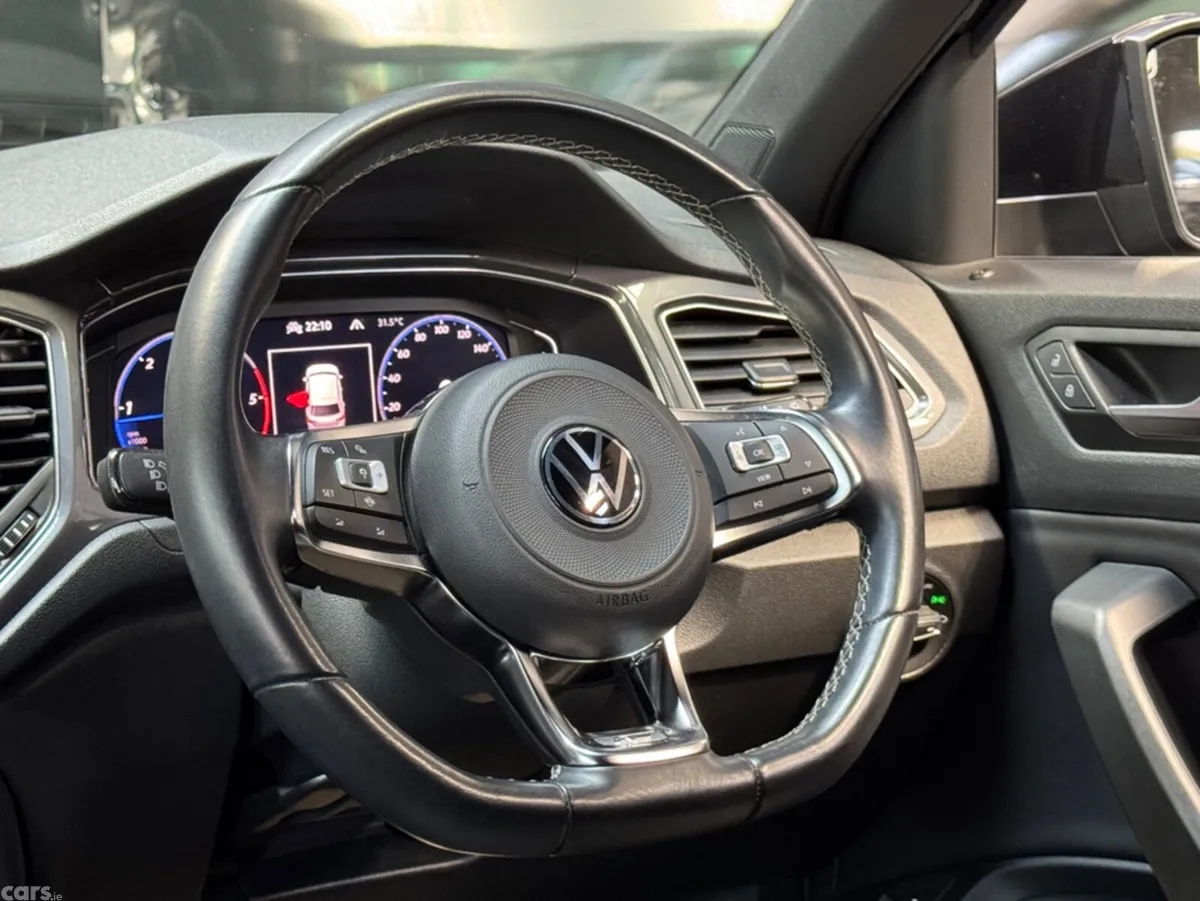 Volkswagen T-Roc SUV, Diesel, 2021, Black