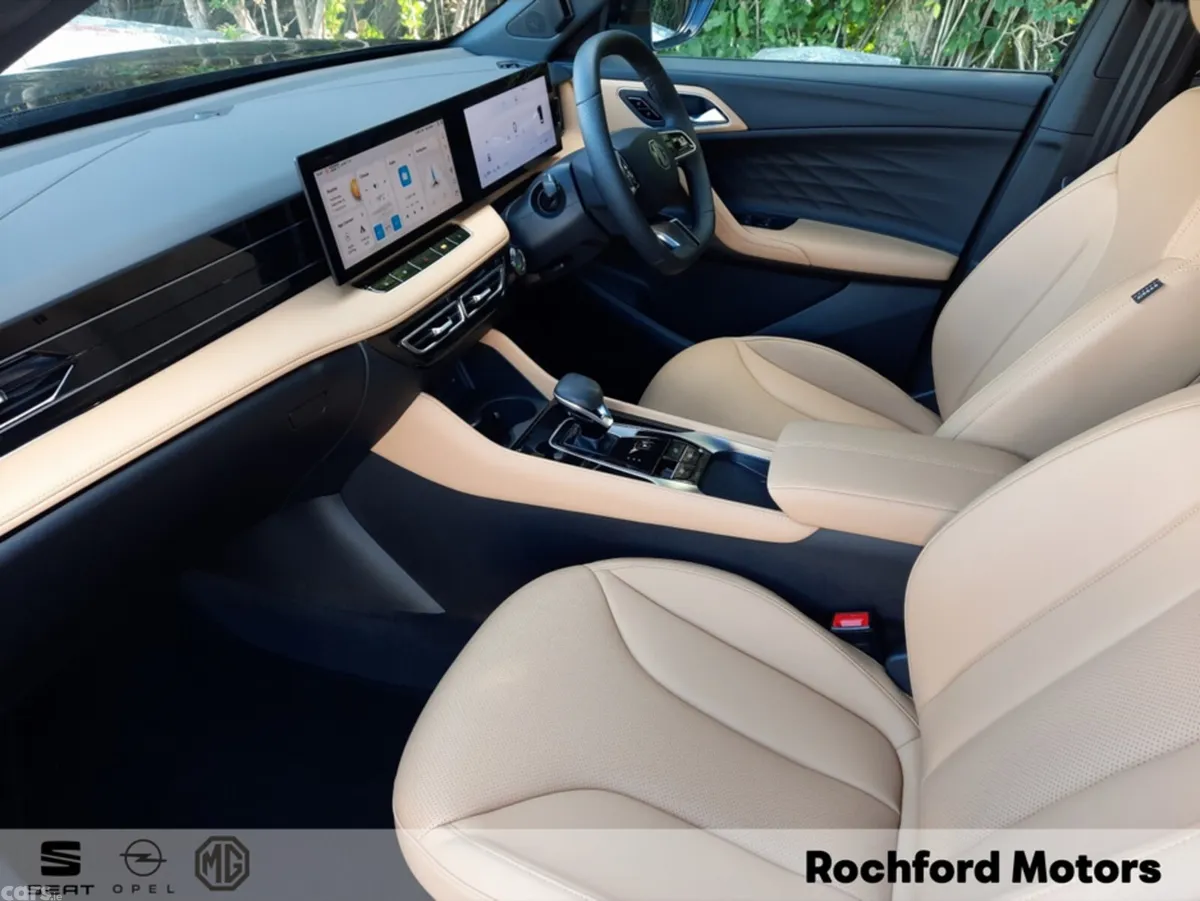 MG HS Hatchback, Petrol Plug-in Hybrid, 2026, Black