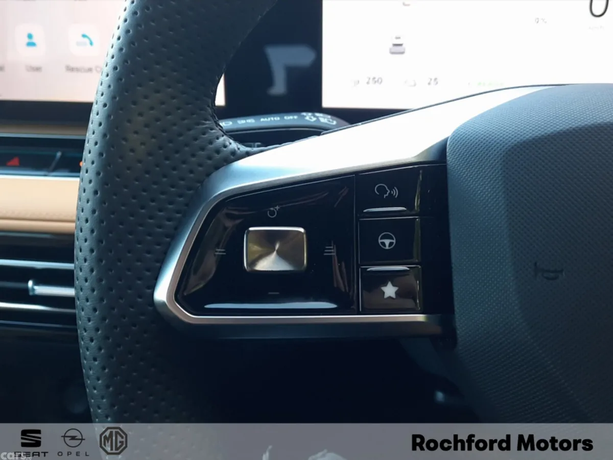 MG HS Hatchback, Petrol Plug-in Hybrid, 2026, Black