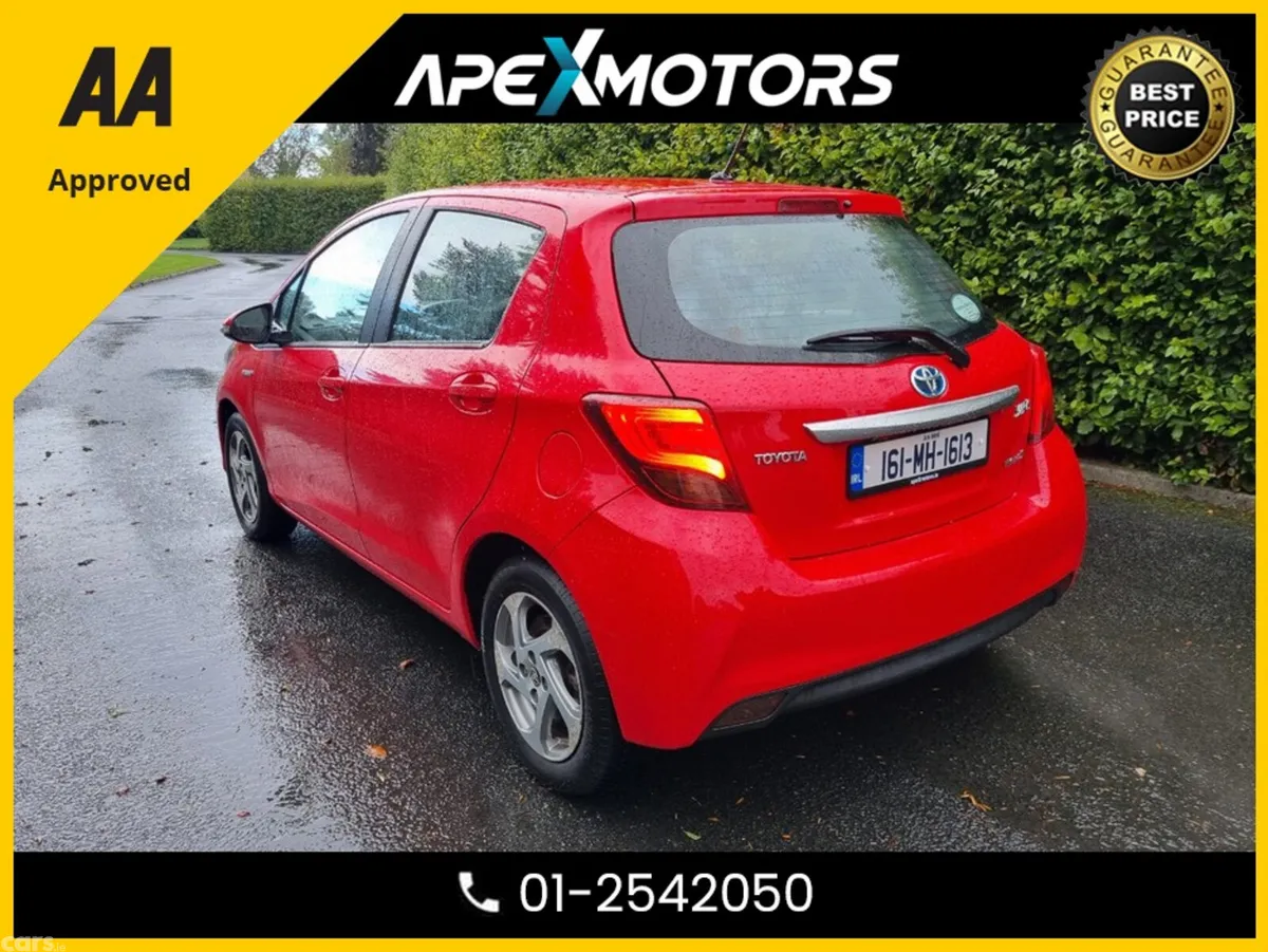 Toyota Yaris Hatchback, Petrol Hybrid, 2016, Red
