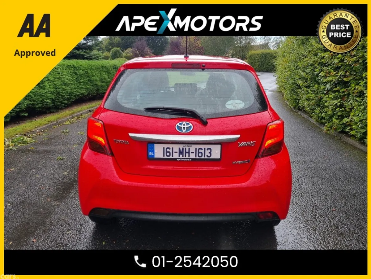 Toyota Yaris Hatchback, Petrol Hybrid, 2016, Red