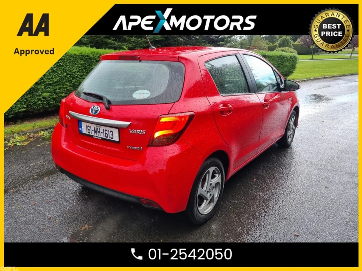 Toyota Yaris Hatchback, Petrol Hybrid, 2016, Red