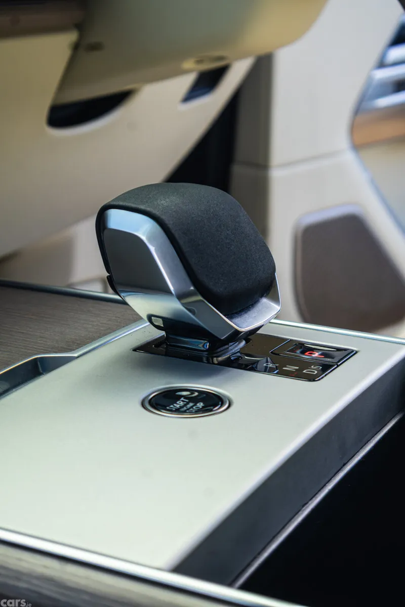 Land Rover Range Rover SUV, Petrol Hybrid, 2024, Gold