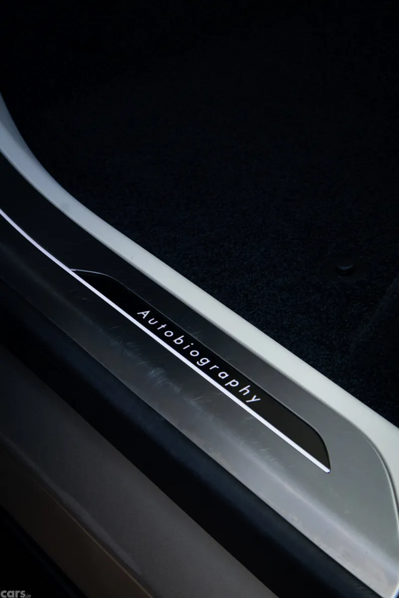 Land Rover Range Rover SUV, Petrol Hybrid, 2024, Gold