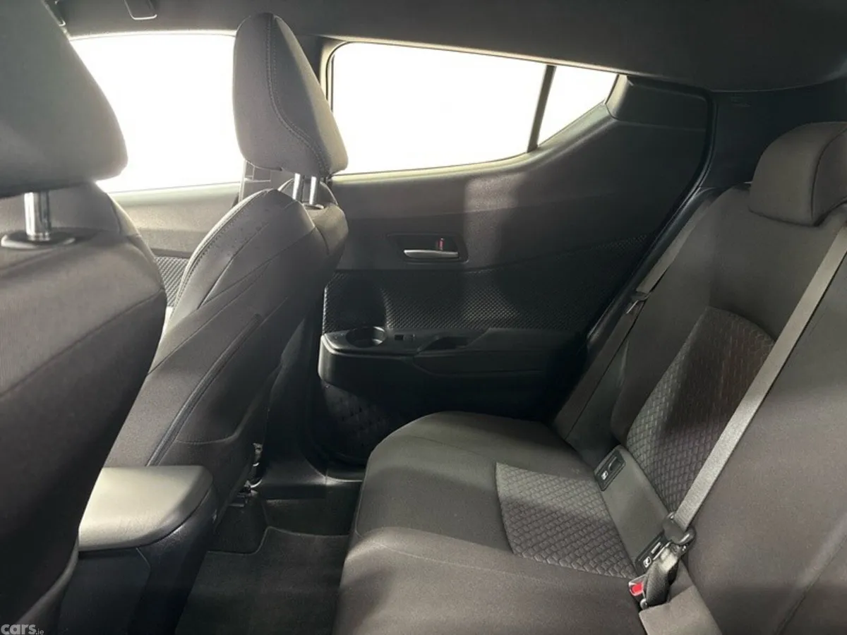 Toyota C-HR SUV, Petrol Hybrid, 2022, Grey