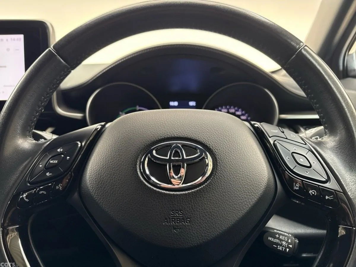 Toyota C-HR SUV, Petrol Hybrid, 2022, Grey