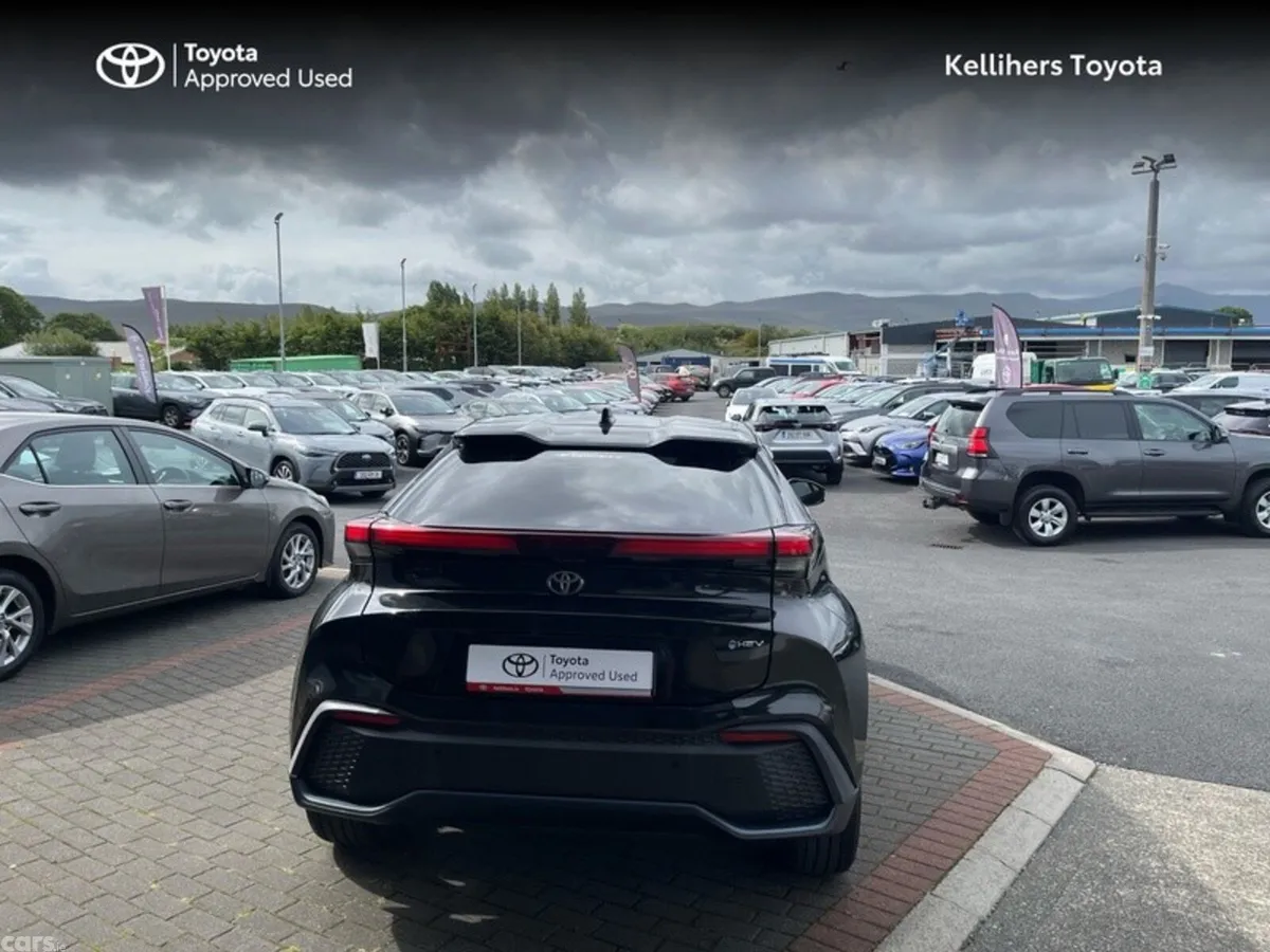 Toyota C-HR SUV, Petrol Hybrid, 2024, Black