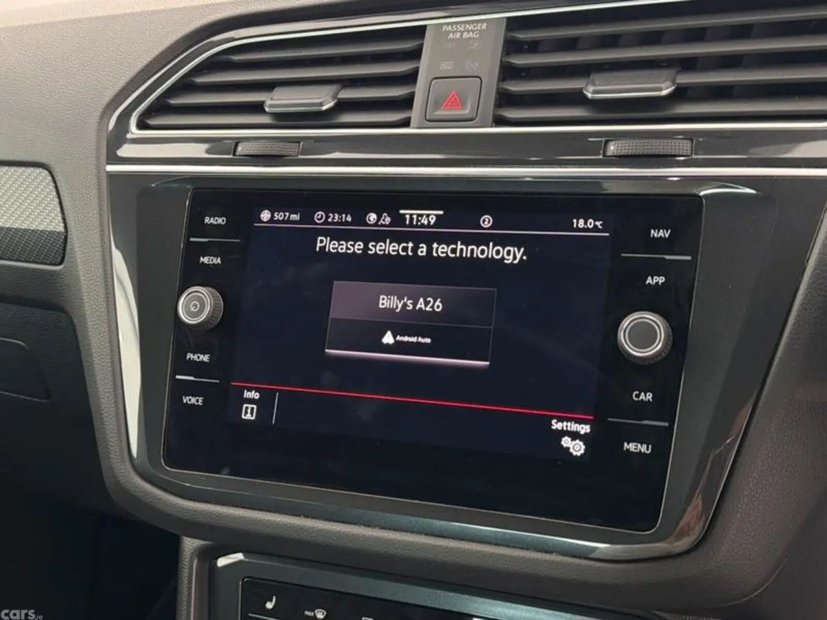 Volkswagen Tiguan SUV, Petrol Hybrid, 2023, Black