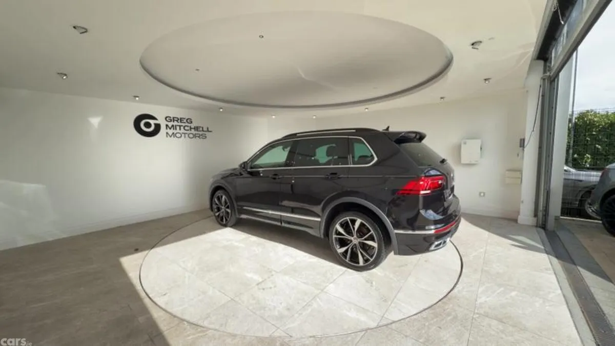 Volkswagen Tiguan SUV, Petrol Hybrid, 2023, Black