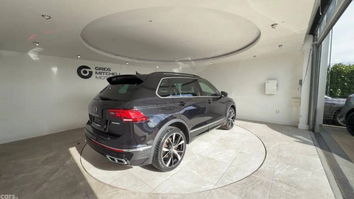 Volkswagen Tiguan SUV, Petrol Hybrid, 2023, Black