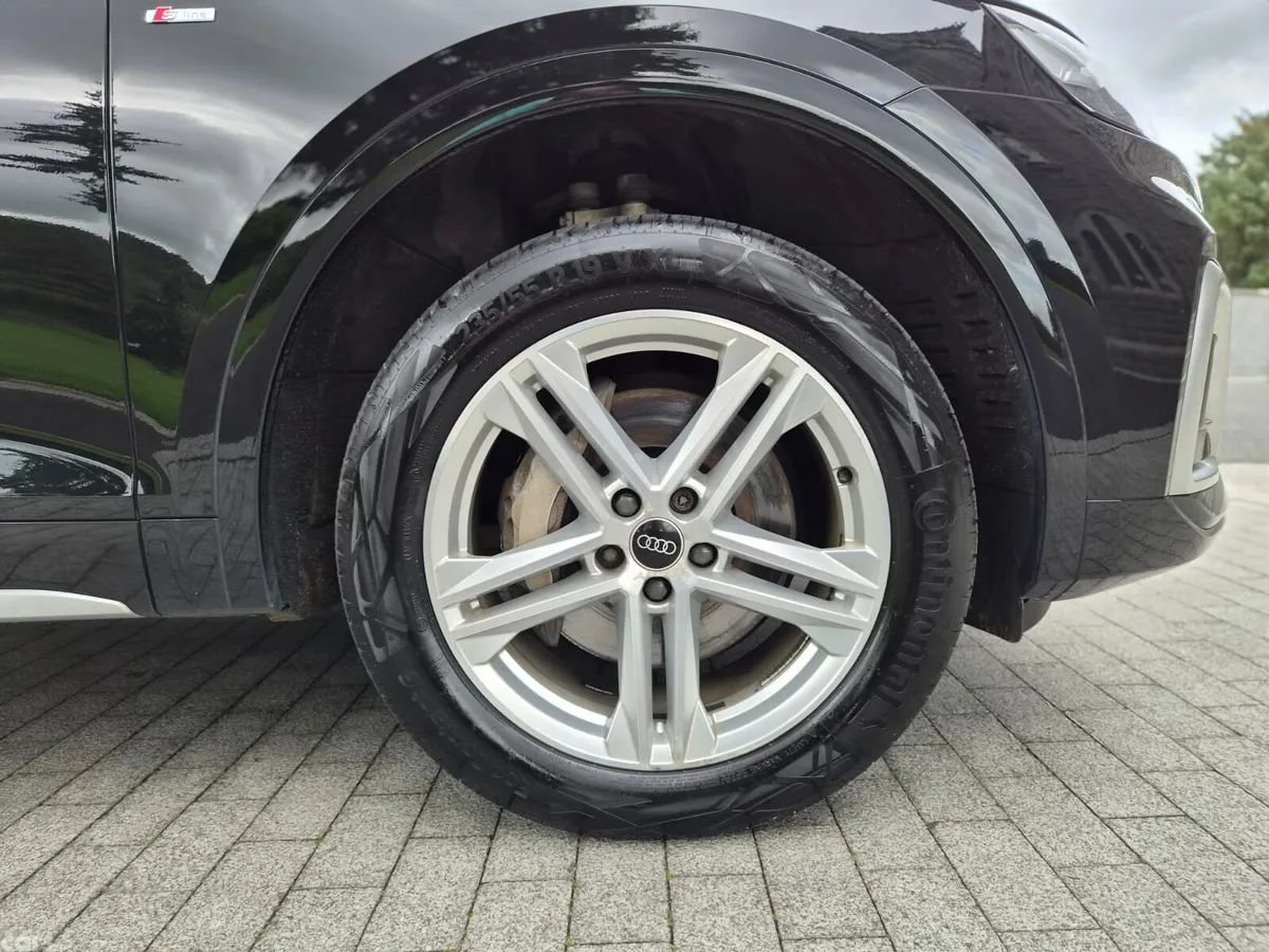 Audi Q5 SUV, Petrol Plug-in Hybrid, 2023, Black