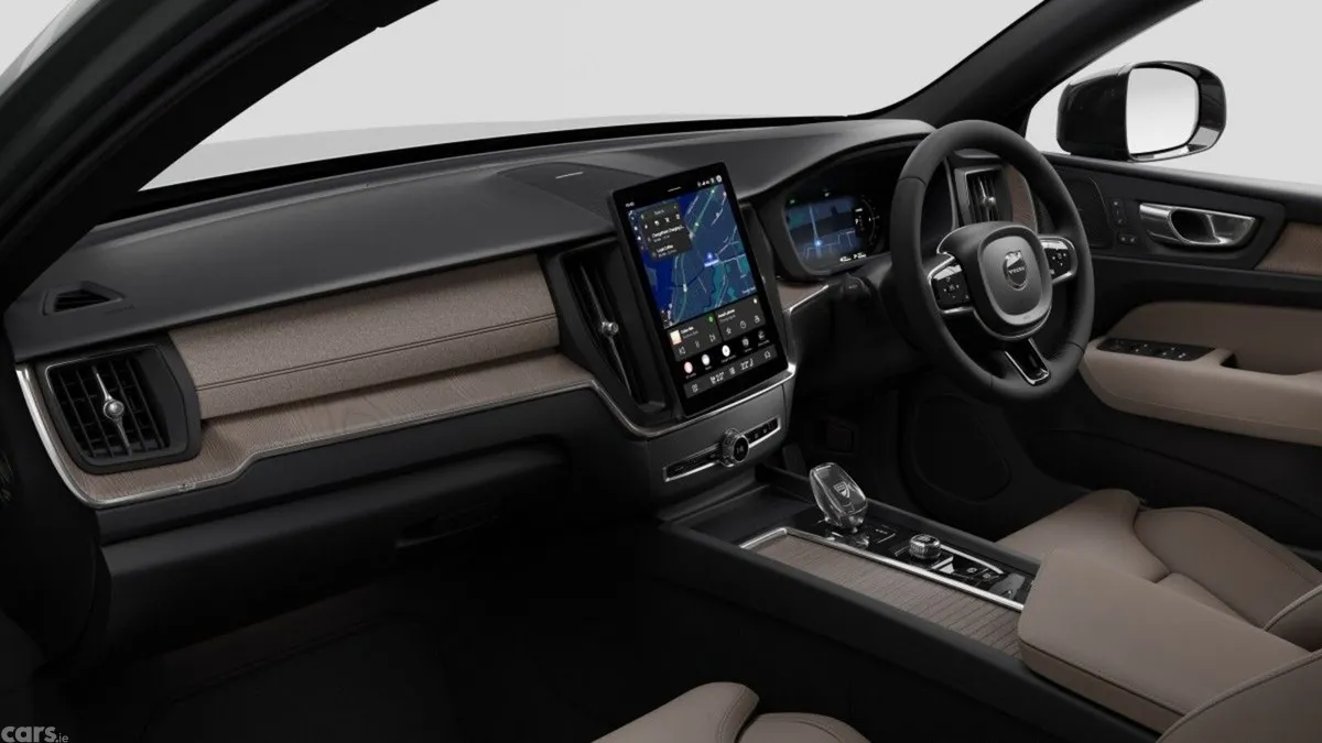 Volvo XC60 SUV, Petrol Plug-in Hybrid, 2027, Green