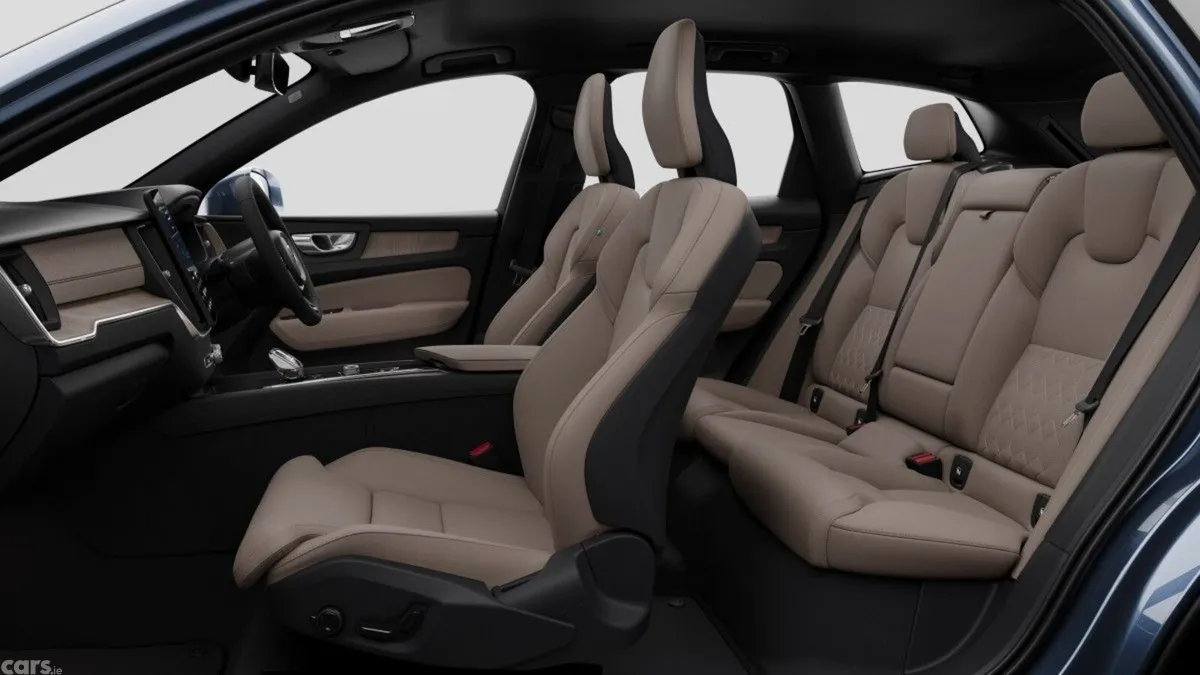 Volvo XC60 SUV, Petrol Plug-in Hybrid, 2027, Blue
