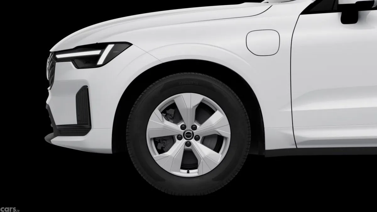 Volvo XC60 SUV, Petrol Plug-in Hybrid, 2027, White
