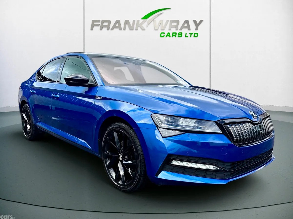 Skoda Superb Hatchback, Petrol Plug-in Hybrid, 2020, Blue