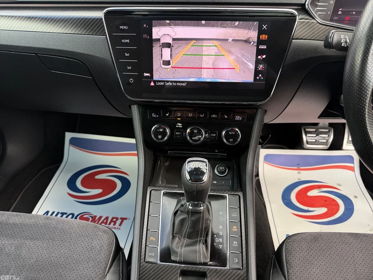 Skoda Superb Hatchback, Petrol Plug-in Hybrid, 2020, Blue