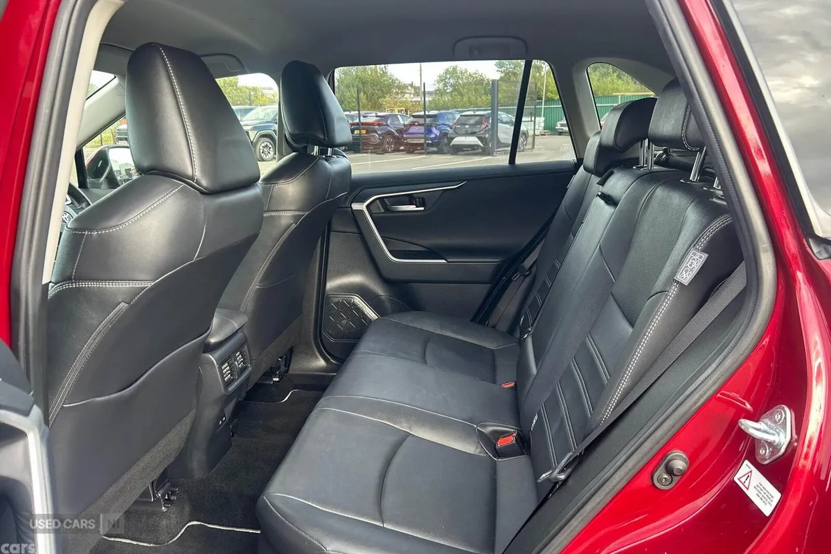 Toyota RAV4 , Petrol Hybrid, 2022, Red