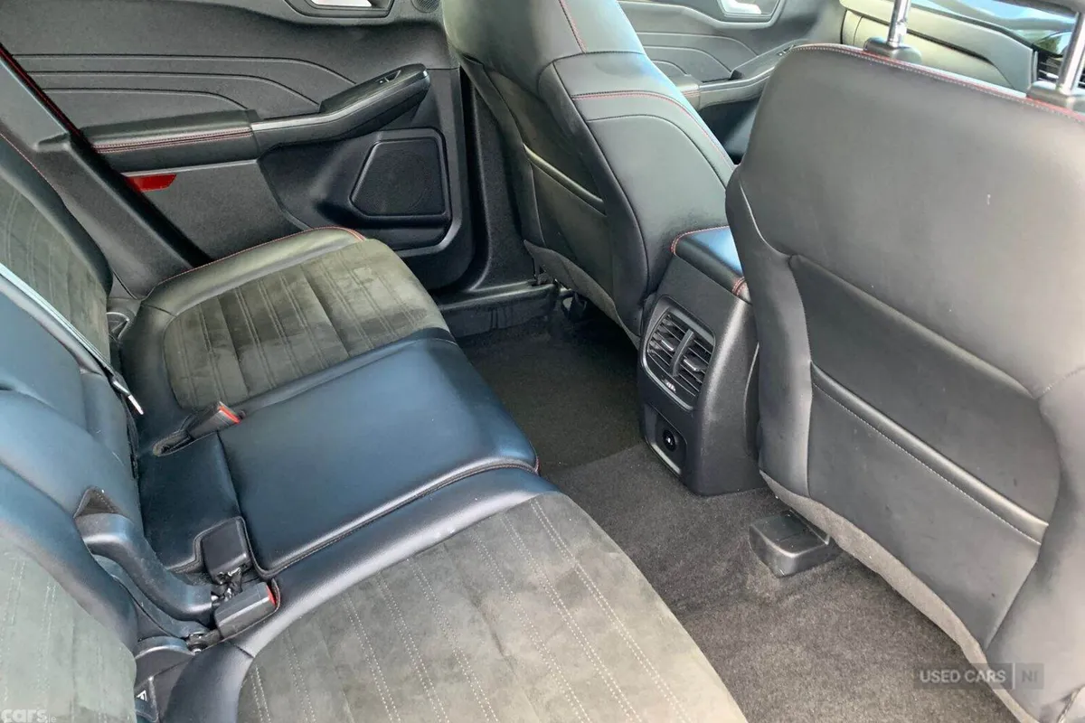 Ford Kuga SUV, Petrol, 2023, Red