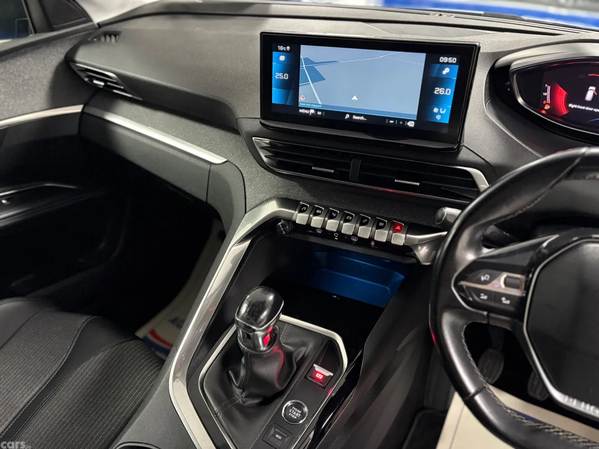 Peugeot 3008 Hatchback, Diesel, 2022, Blue