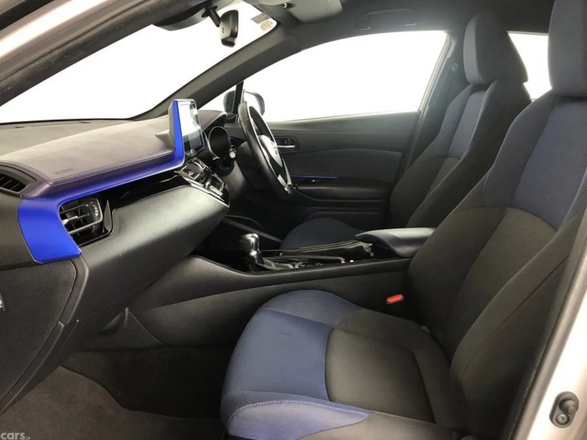 Toyota C-HR SUV, Petrol Hybrid, 2018, Grey
