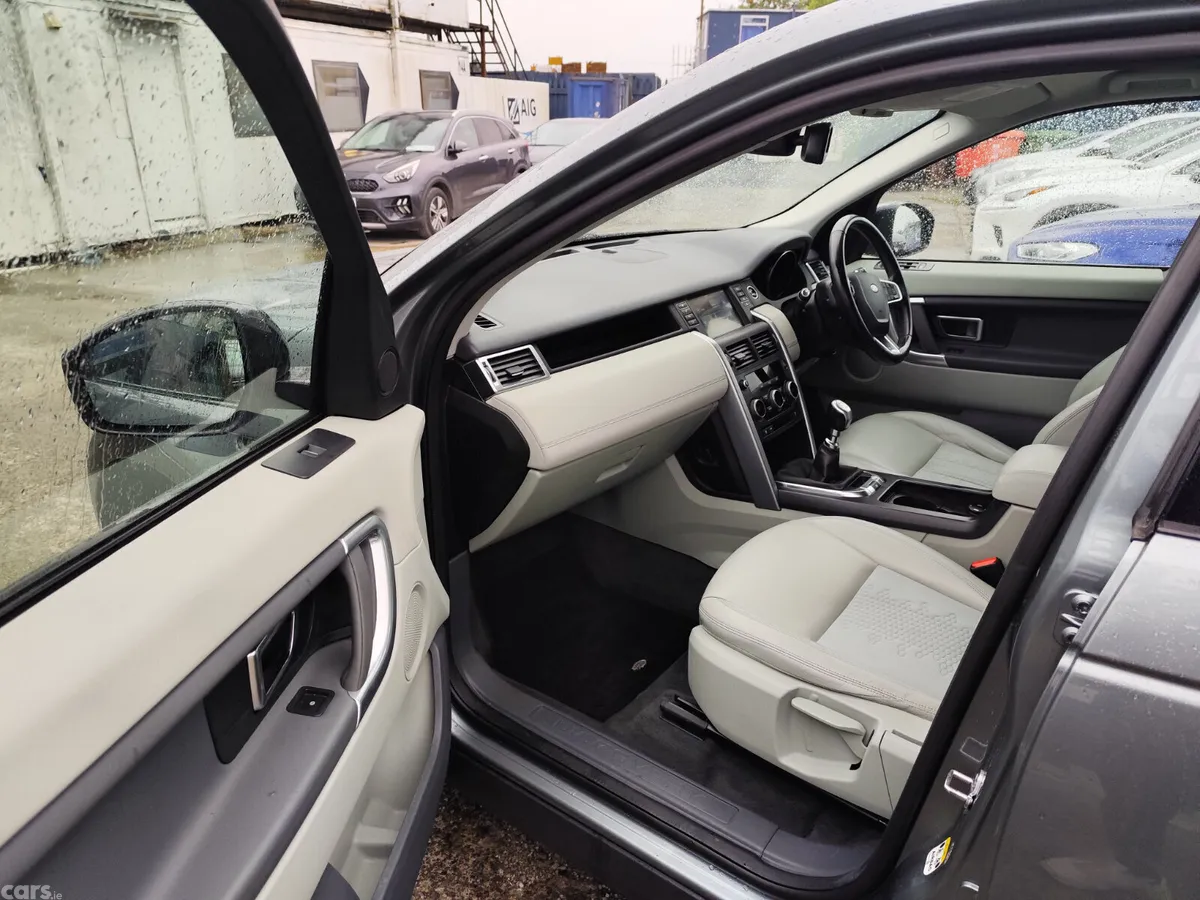 Land Rover Discovery Sport SUV, Diesel, 2019, Grey