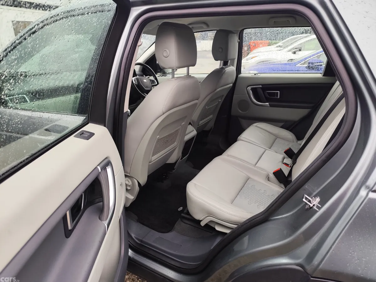 Land Rover Discovery Sport SUV, Diesel, 2019, Grey
